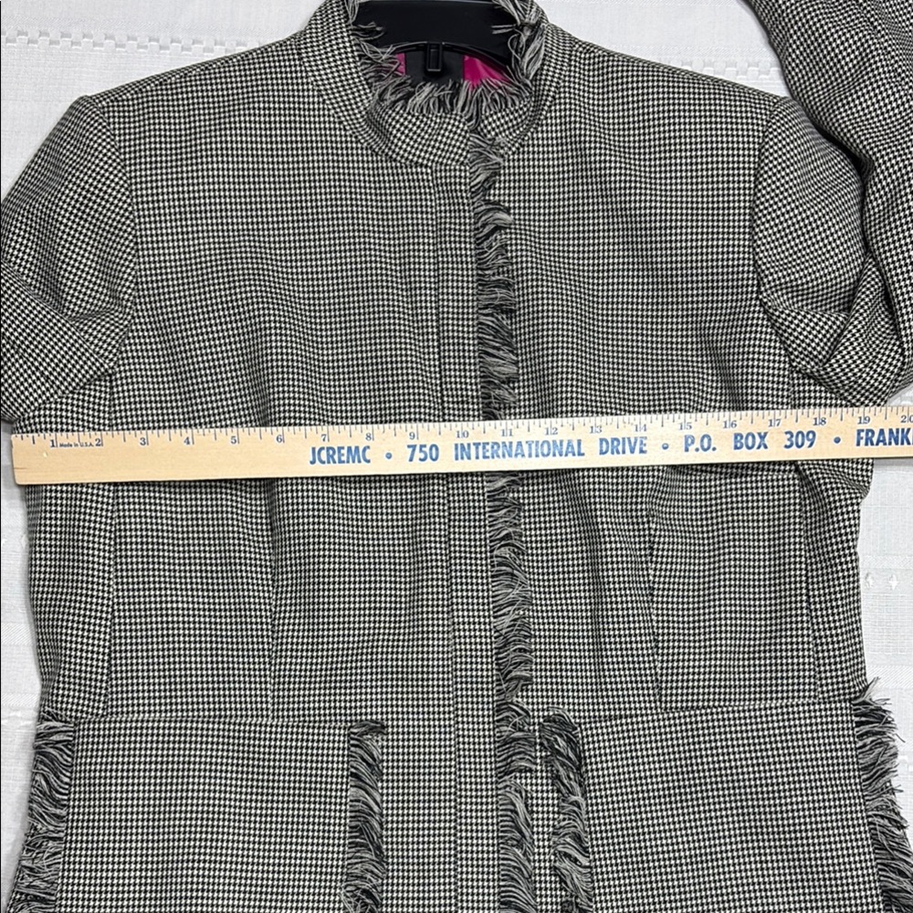 Harve Bernard Women's Gray Wool Fringed Jacket- Size Large - Picture 3 of 8